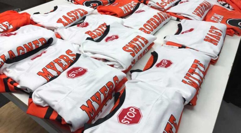 2 The Tee Outfitters - Consider These 6 Tips When Ordering Team Uniforms